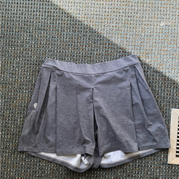 Lululemon City Skort - Picture 2 of 6